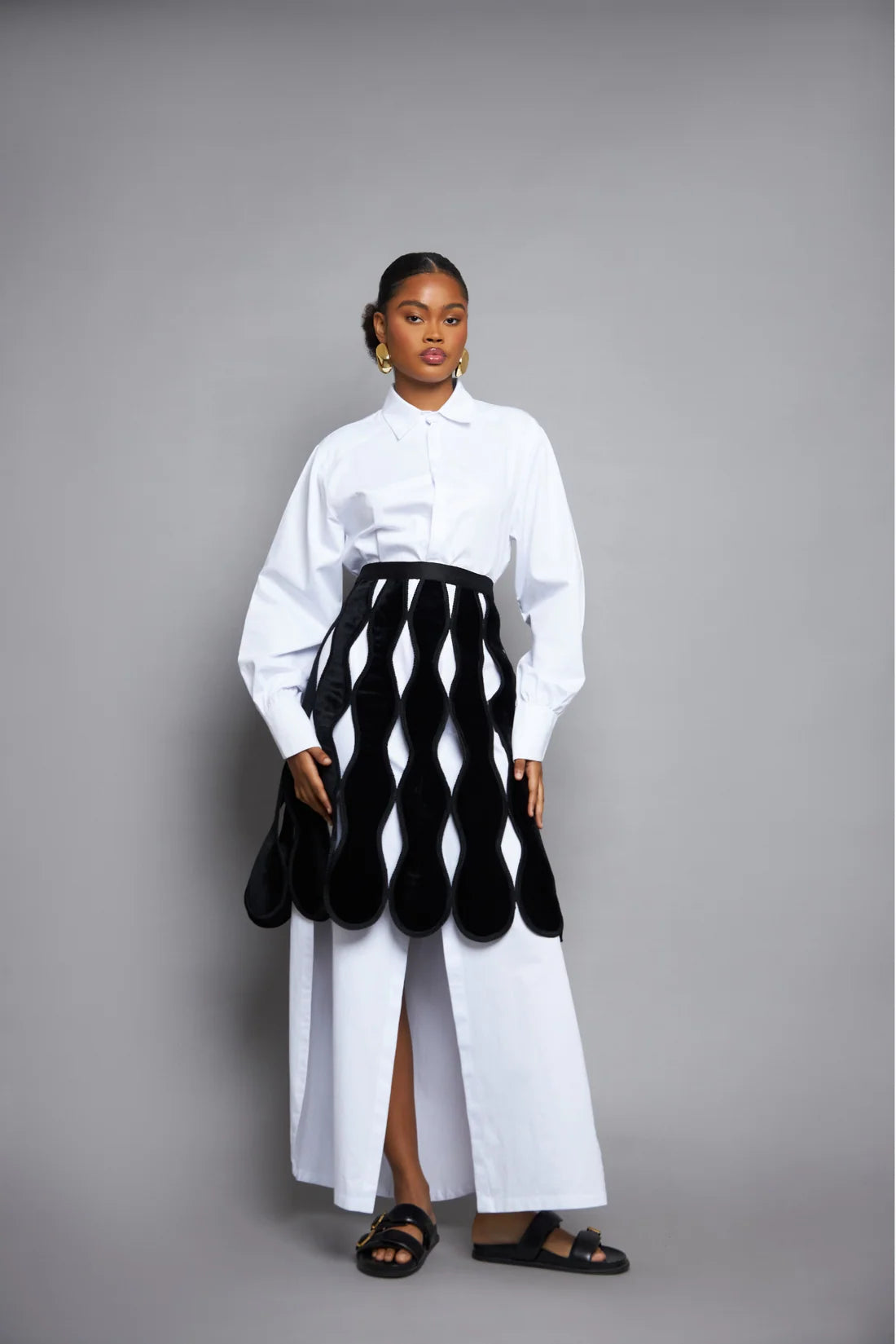 Shana Black Apron